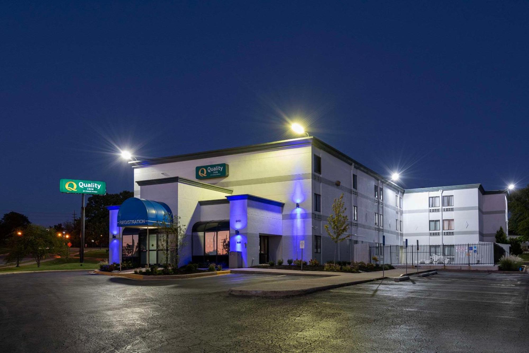 Quality Inn Merriam Kansas City Eksteriør billede