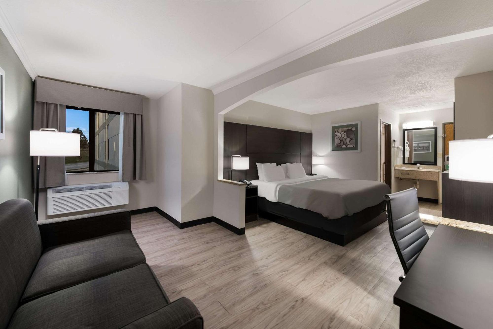 Quality Inn Merriam Kansas City Eksteriør billede