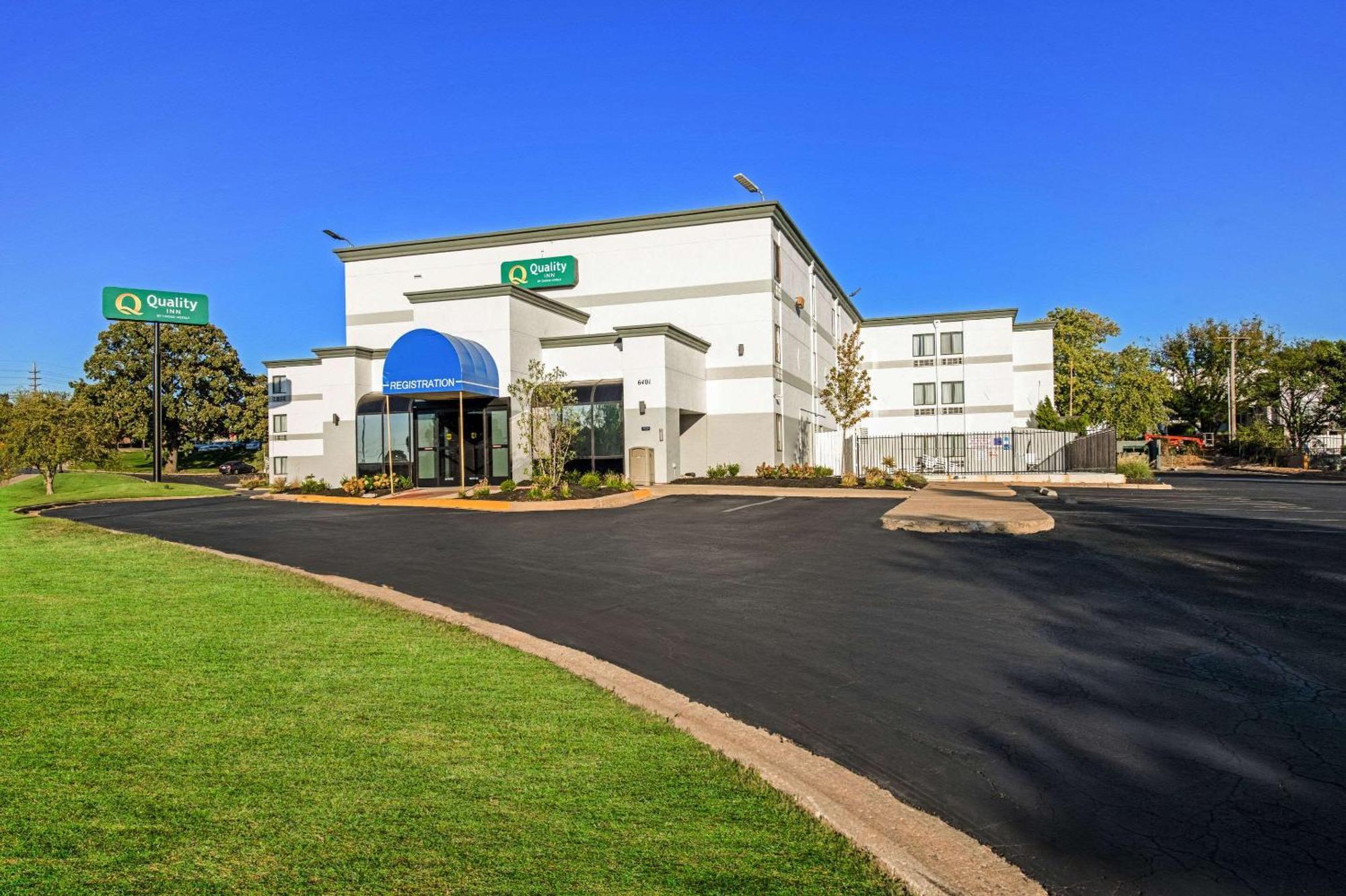 Quality Inn Merriam Kansas City Eksteriør billede