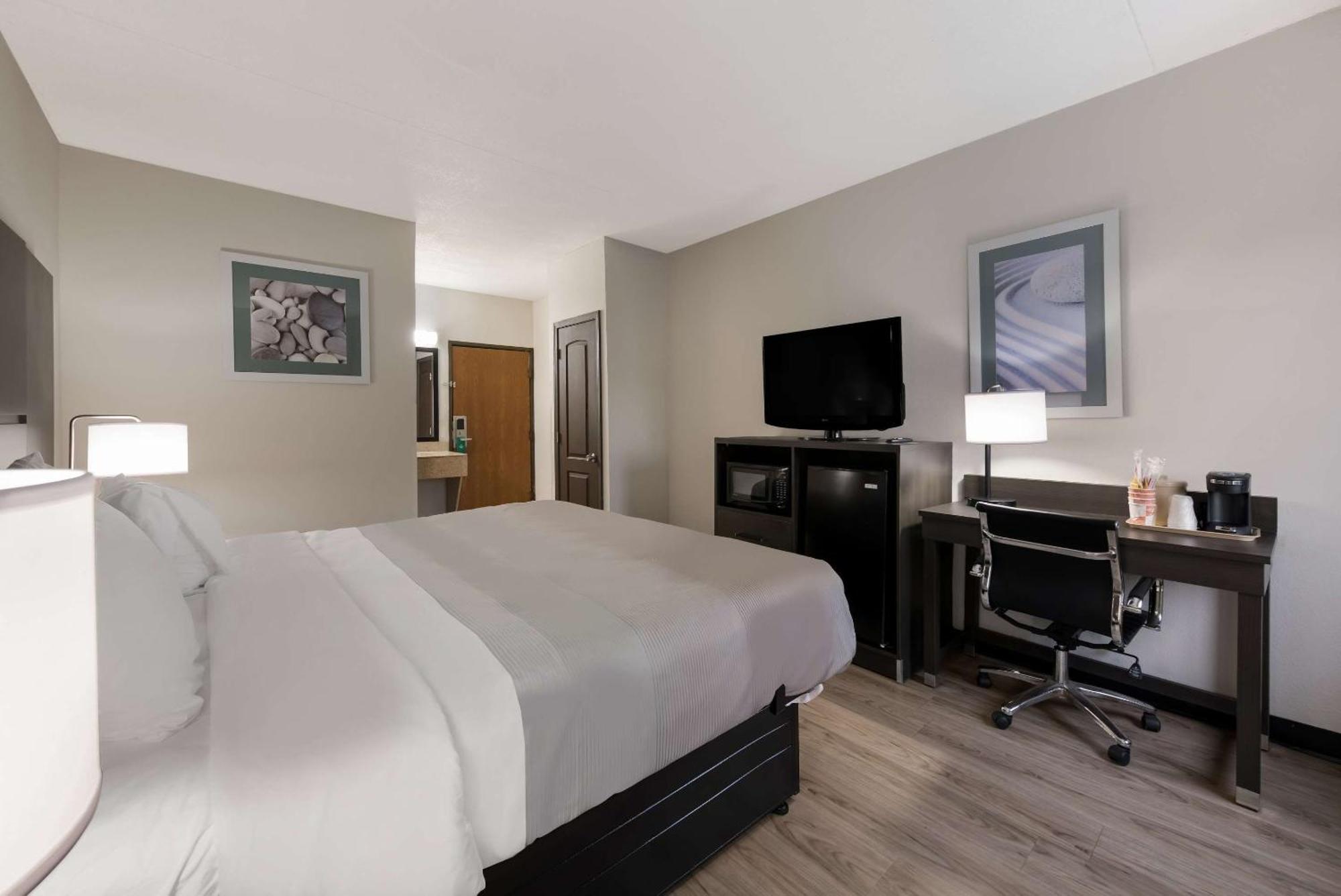 Quality Inn Merriam Kansas City Eksteriør billede