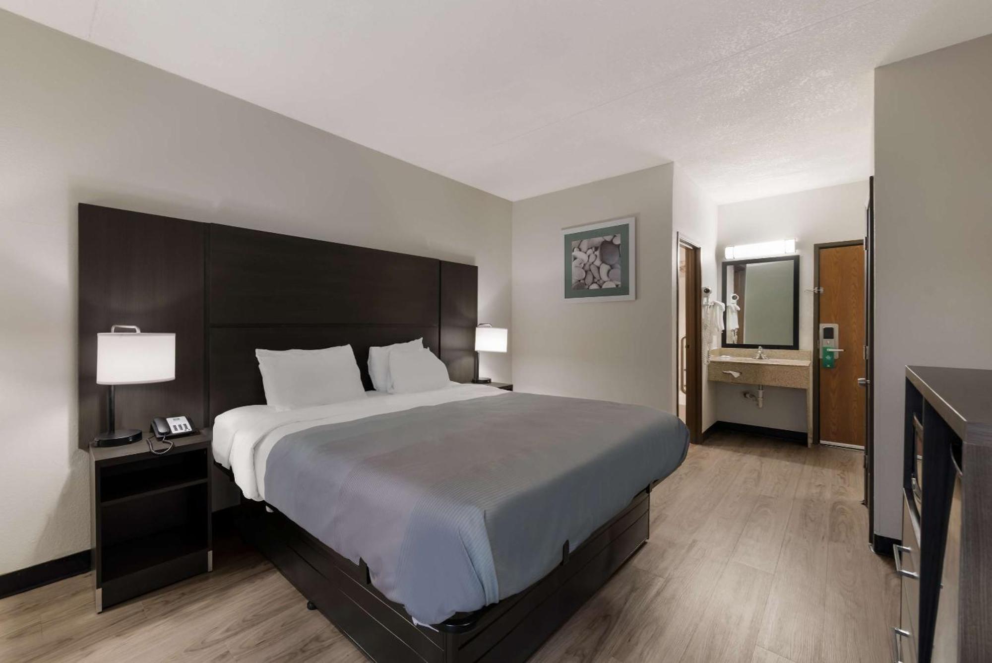 Quality Inn Merriam Kansas City Eksteriør billede